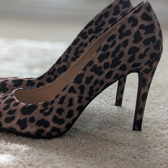 Cheetah Print ShoeDazzle Heels – Size 9 – Like New! - Picture 1 of 4